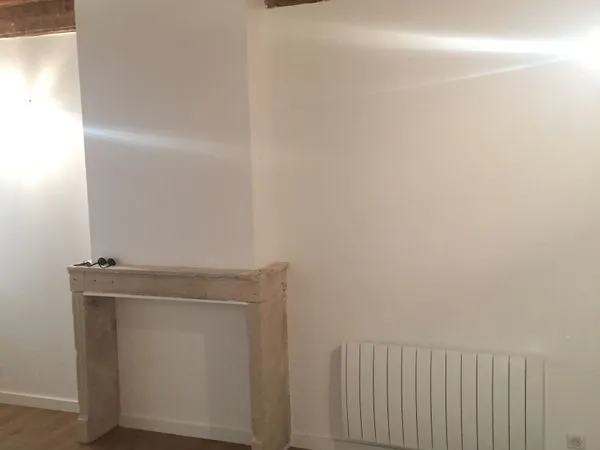 Loue T1Bis Meublé à Ainay