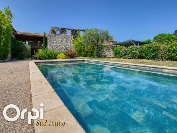 Maison 5 pièces 190 m²