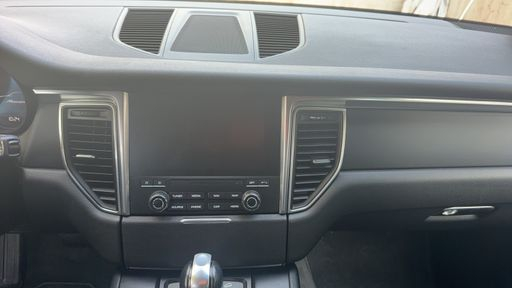 Porsche Macan 2.0 252 PDK - . – 2017 – 88954 km – Essence – Boîte Automatique — photo 24