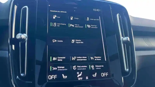 Volvo Xc40 t5 recharge 180+82 ch dct7 — photo 87
