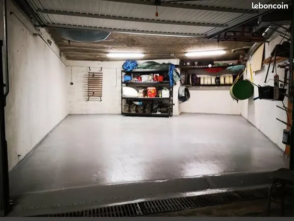 Double garage / Box de 38 m² - Résidence Les Trois Rivières - Mandelieu-la-Napoule