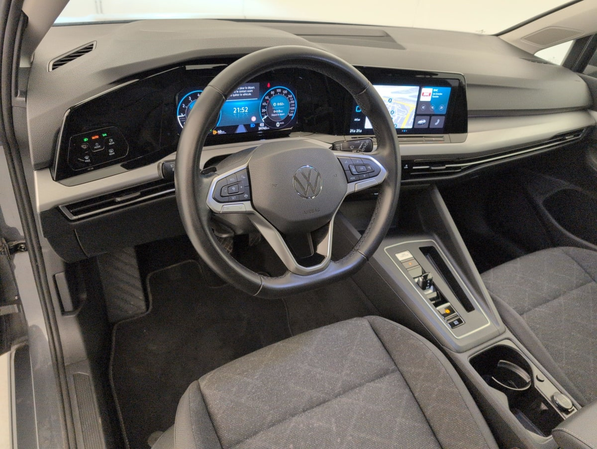 Volkswagen Golf 8 — photo 15