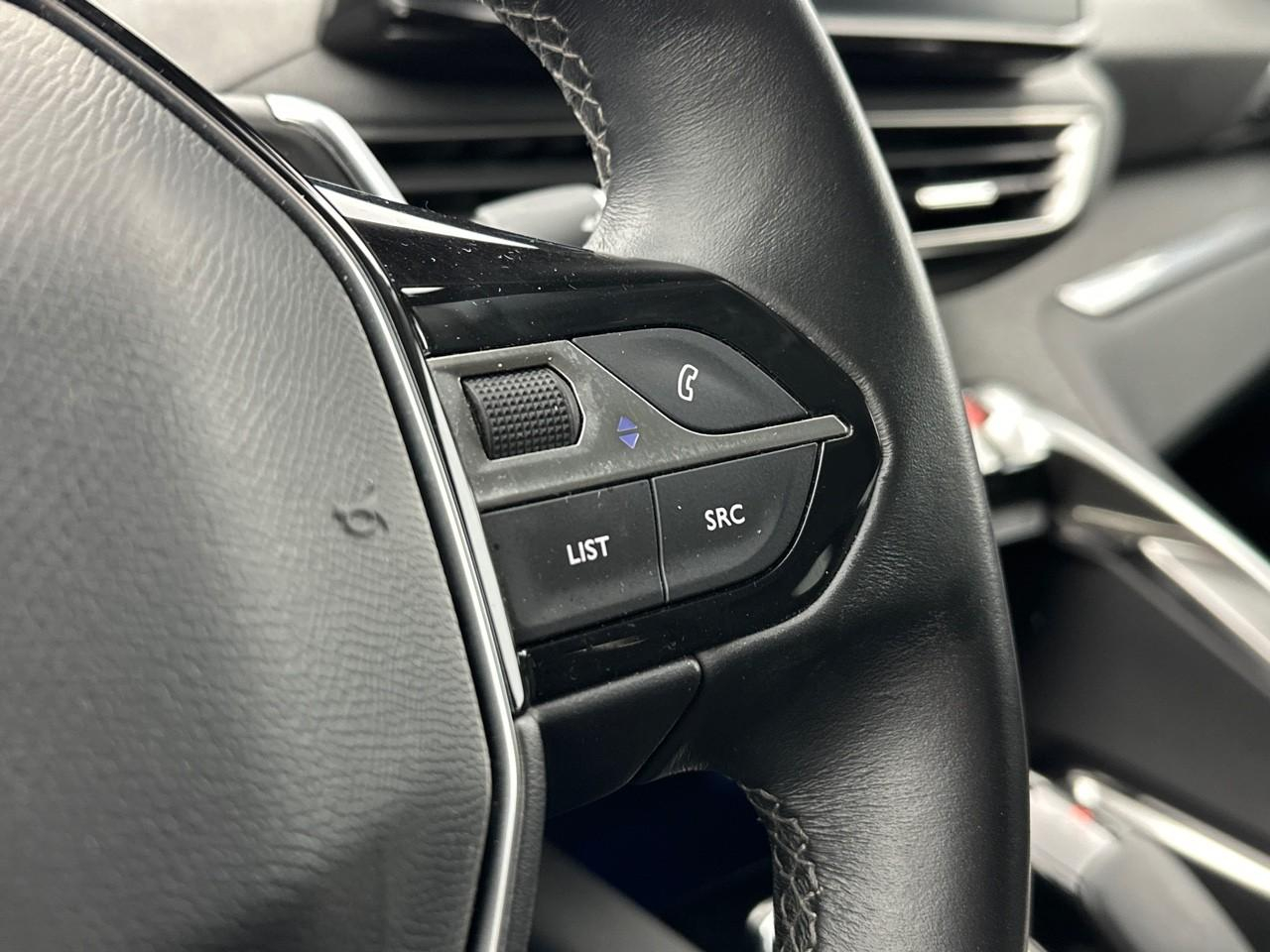 Peugeot 3008 hybrid 225 e-eat8 allure pack — photo 21