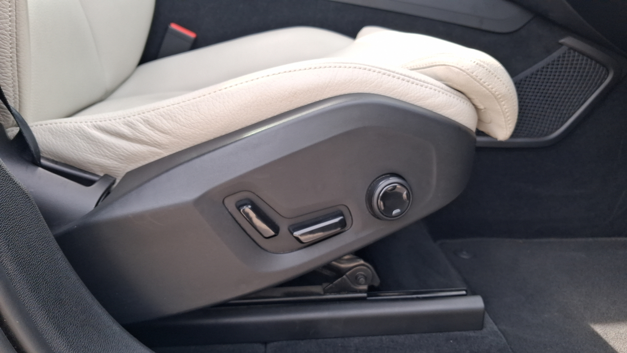 Volvo XC60 D5 AWD 235 ch Geartronic 8 — photo 62