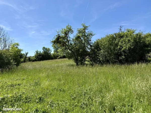 Terrain 1600 m² Saint-Jean-de-Bonneval