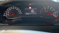 Peugeot 2008 1.2 PureTech 130ch S&S Style — photo 9