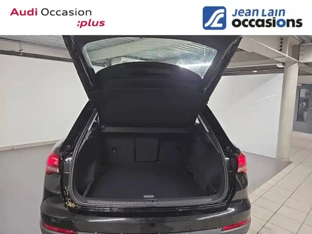 Audi Q3 35 tdi 150 ch s tronic 7 — photo 10