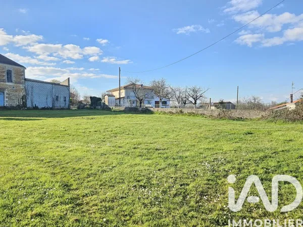 Terrain 613 m²