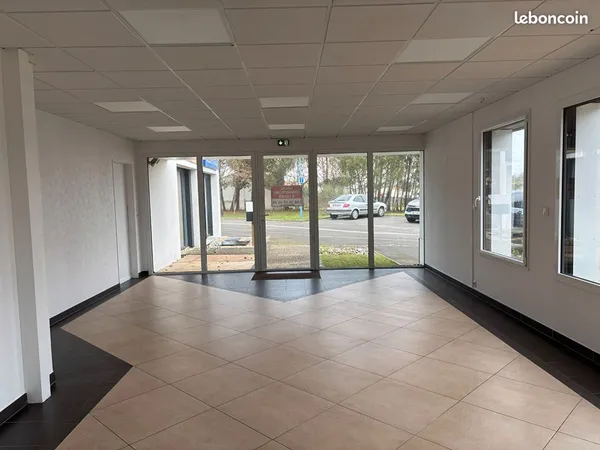 Local commercial 82 m² BRETIGNOLLES SUR MER