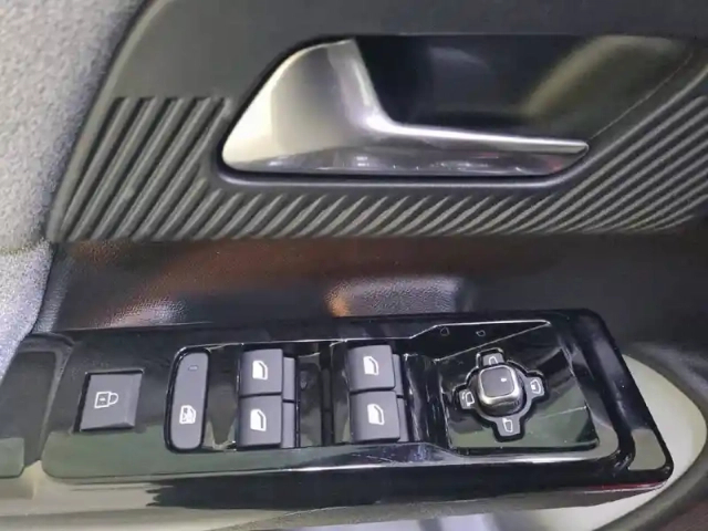 Citroën C5 Aircross hybride 145 ch e-dcs6 — photo 57