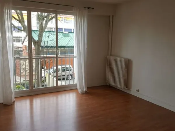 Studio 1 pièce 30 m²