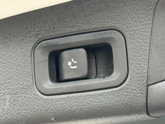 Mercedes Gla 250 e amg line — photo 21