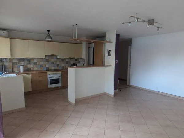 Appartement 1 pièce 65 m²