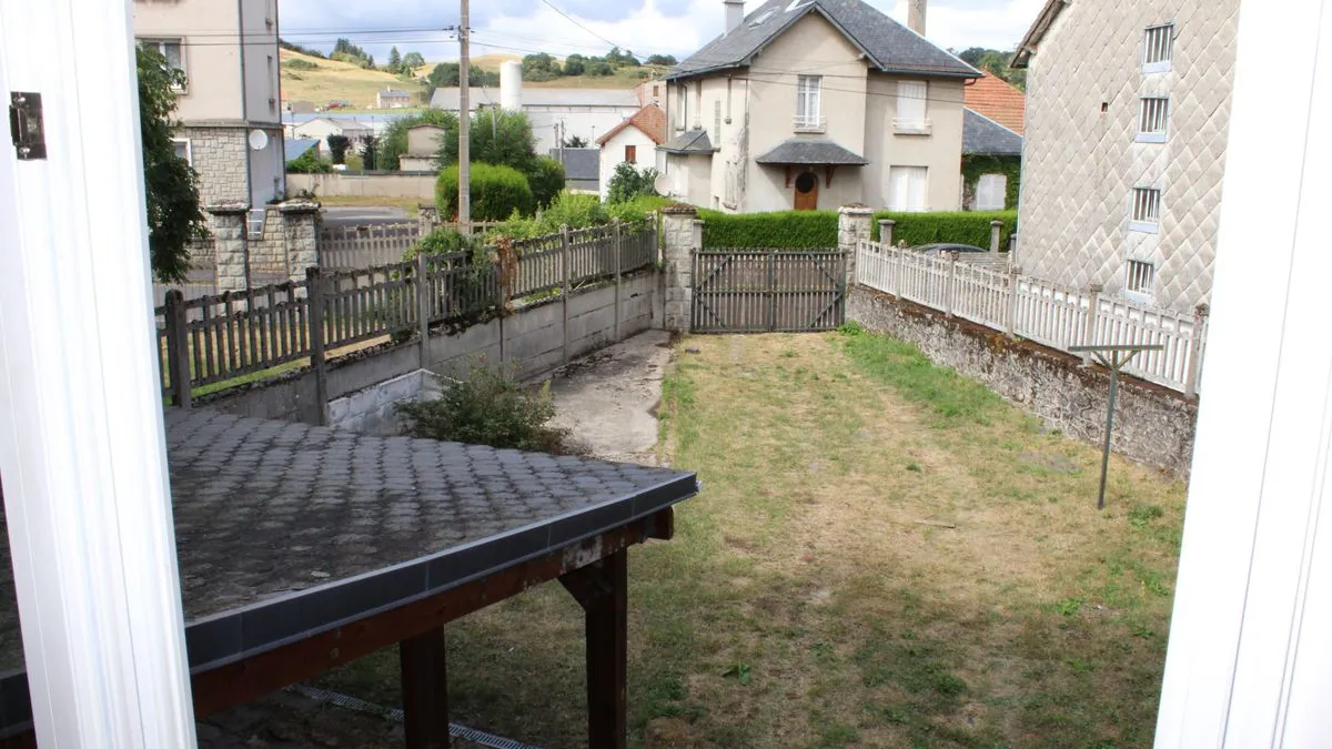 Photo 16