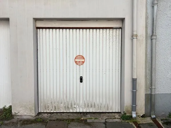 Double Garage 30M2 - Rue BARA