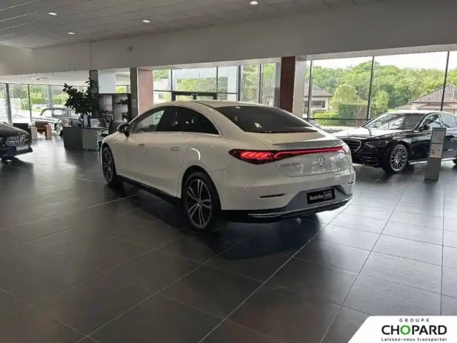 Mercedes Eqe 300 — photo 103