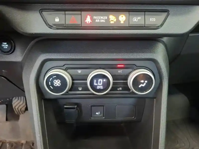 Dacia Sandero eco-g 100 — photo 26
