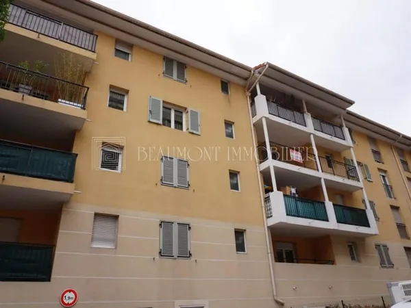 2 PIECES ETAGE ELEVE