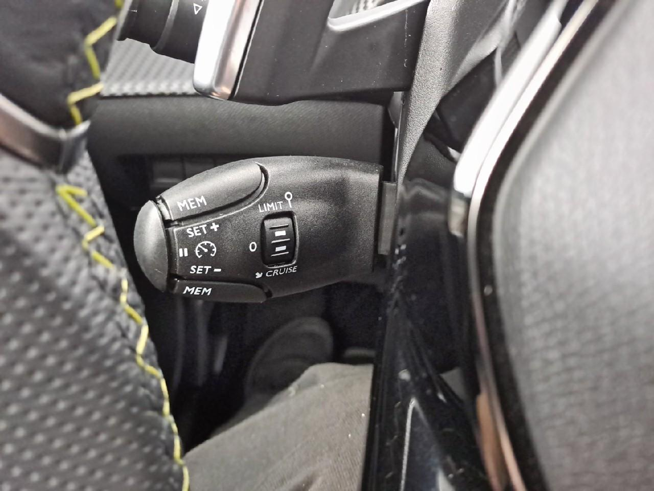 Peugeot 2008 puretech 130 s&s eat8 gt — photo 29