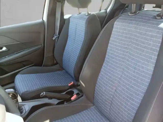 Peugeot 208 puretech 75 s&amp;s bvm5 — photo 11