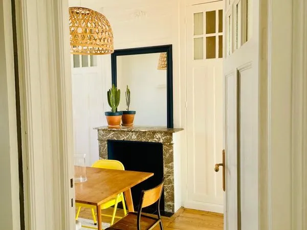 Charmant appartement T2 idéalement situé, au cachet préservé