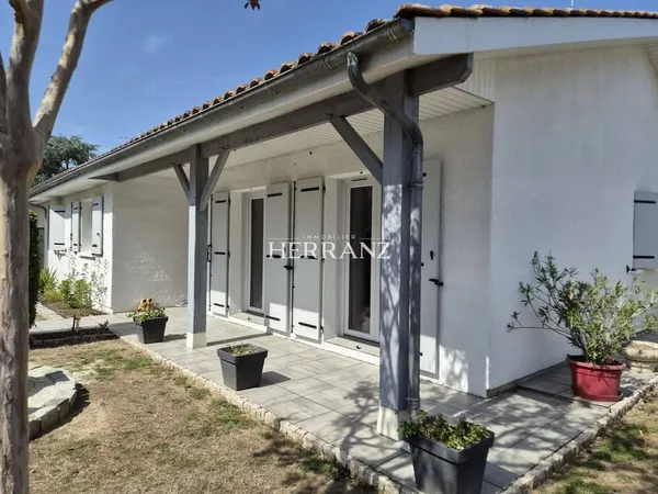 Maison de plain-pied 5 pièces 81 m²