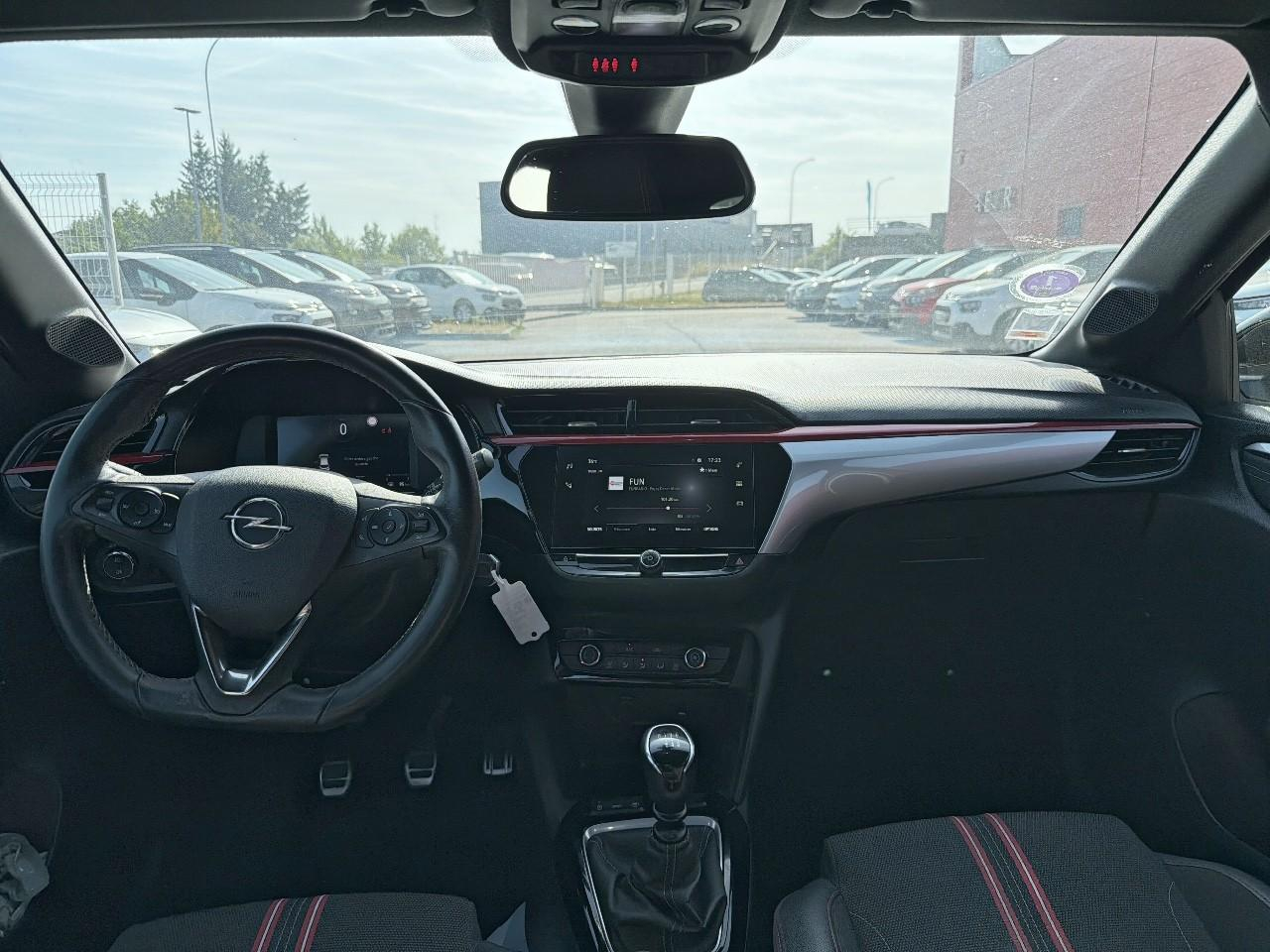 Opel Corsa 1.2 turbo 100 ch bvm6 gs line — photo 8