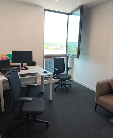 Bureau et espace de travail Location Aix-en-Provence 8m² 450€