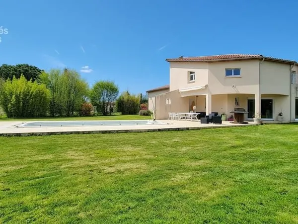 Maison Chauvigny 7 pièce(s) 238 m2
