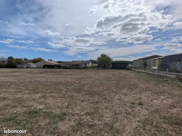 Terrain 800 m² Laboutarie