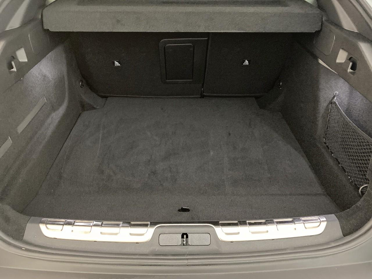 Peugeot 408 hybrid 145 e-dcs6 gt — photo 6