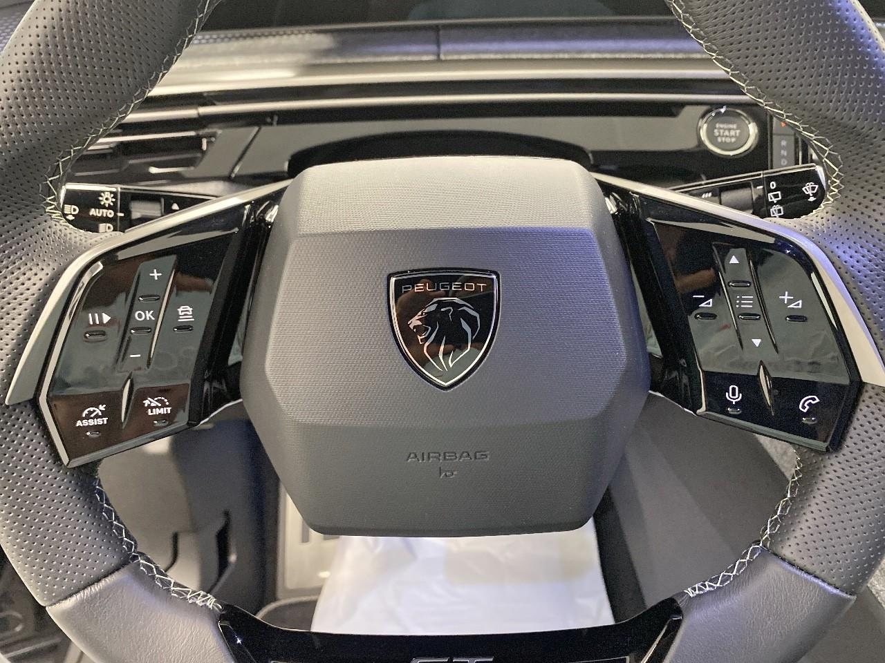 Peugeot 5008 hybrid 136 e-dcs6 gt — photo 17