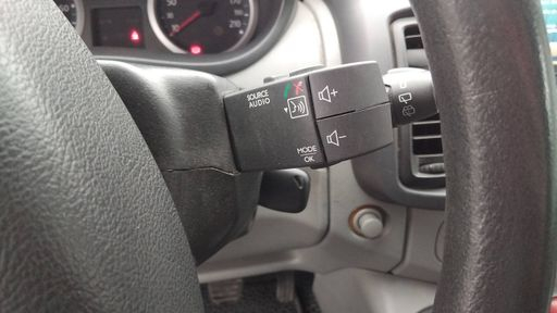 Renault Trafic Passenger L2 H1 2.0 dCI 115 - Expression – 2013 – 102821 km – Diesel – Boîte Manuelle — photo 3