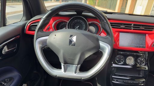 DS DS3 Cabriolet 1.2 PureTech 110 EAT6 - Ines De La Fressange – 2017 – 56442 km – Essence – Boîte Automatique — photo 38
