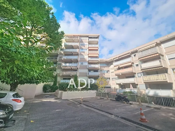 GRASSE - Résidence Les Jardins du Soleil - Studio avec blacon,