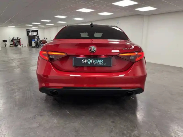 Alfa Romeo Giulia 2.2 190 ch at8 — photo 114