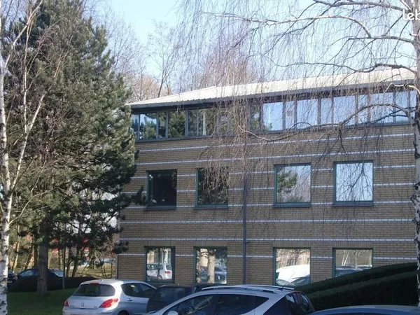 Bureaux 65 m²