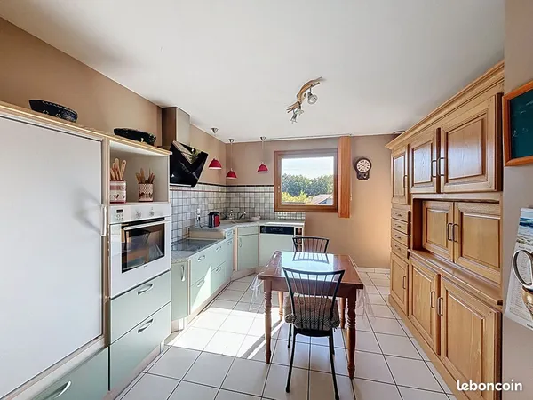 Maison 5 pièces 130 m²