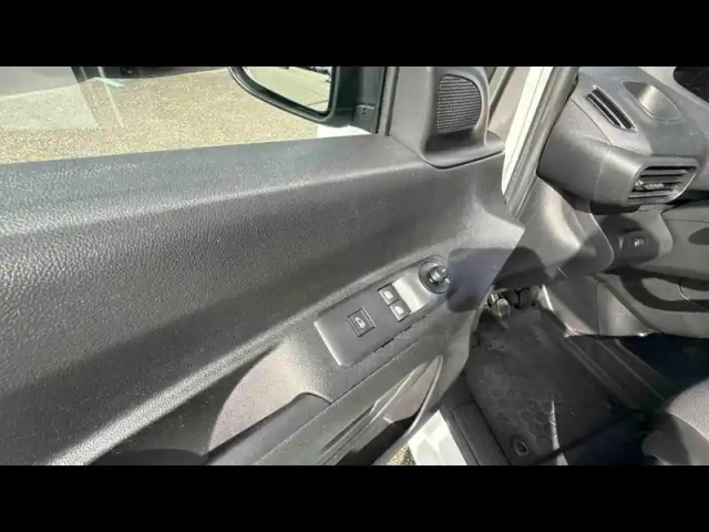 Peugeot Partner standard 650kg bluehdi 100ch s&amp;s — photo 14