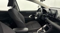 Toyota Yaris 116h Dynamic 5p MY22 — photo 15