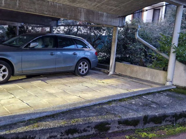 Parking 8 m²