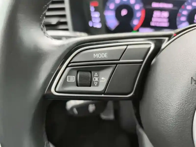 Audi A1 sportback 30 tfsi 110 ch s tronic 7 — photo 23