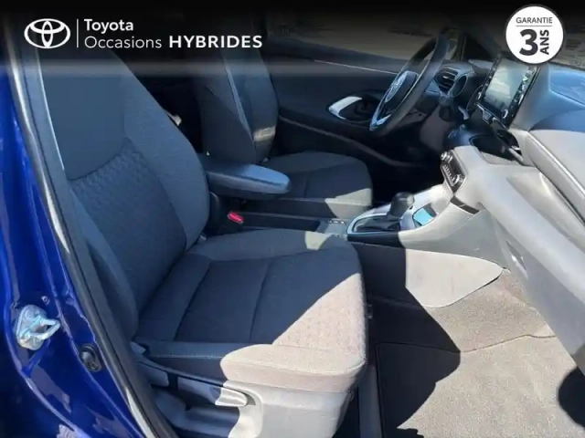Toyota Yaris 116h design 5p my22 — photo 6