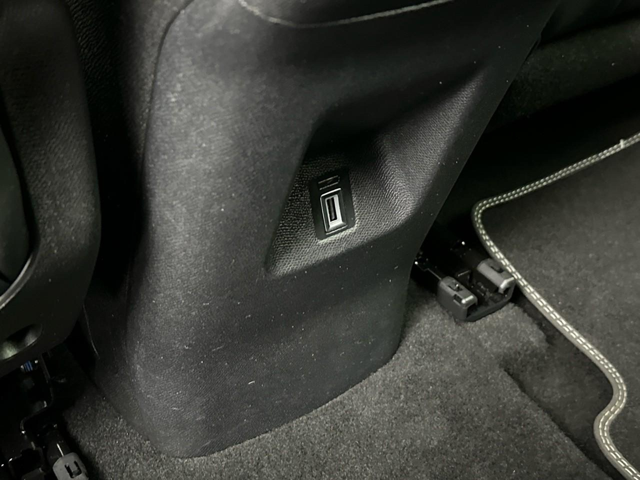 Citroën C5 Aircross hybride rechargeable 225 e-eat8 shine pack — photo 40