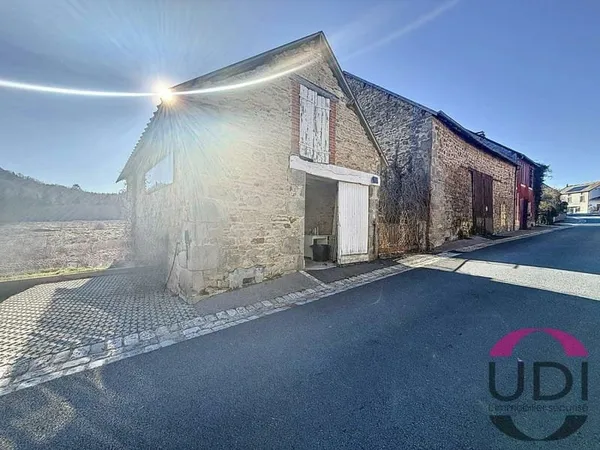 Grange à vendre à la Chapelle-Taillefert