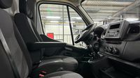 Renault Master F3500 L2H2 2.3 Blue dCi 135ch Confort Euro6 — photo 10