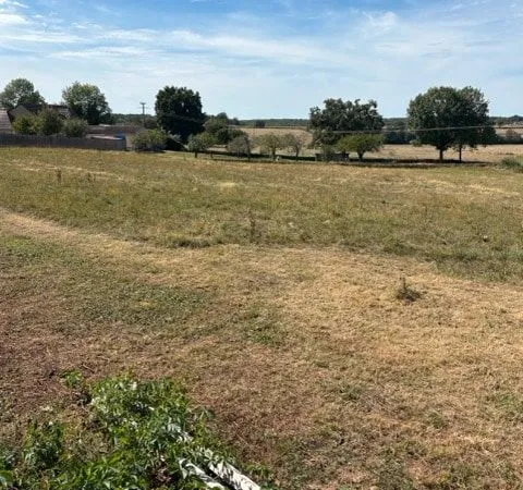 Terrain 1 060 m² Poisson