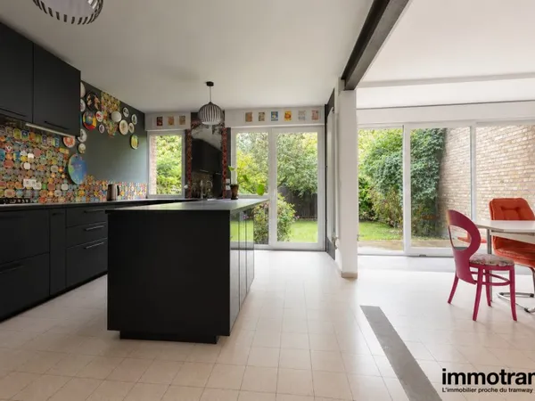 Maison 6 pièces 140 m²