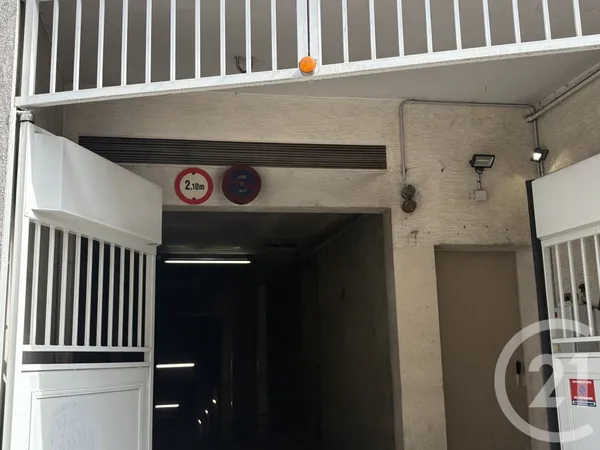 Parking 11 m²