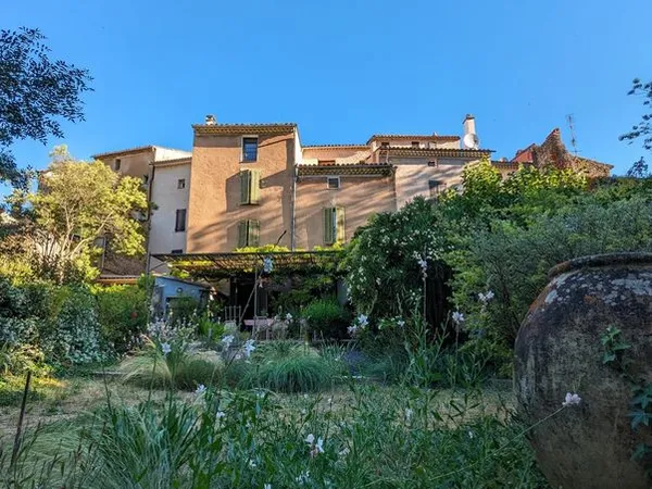 Maison 14 pièces 482 m²